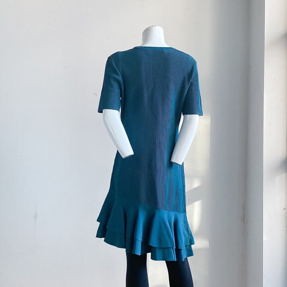 Diane Von Furstenberg Dusty Green Knit Bodycon Dress w Ruffle Hem - Picture 5 of 8